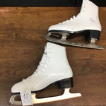 10 CCM Finesse Figure Skates