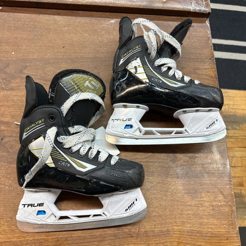 1R True Catalyst Cat 5 Hockey Skates