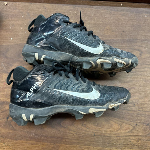 7.5 Nike Alpha Cleats