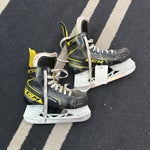 13Y CCM Super Tacks 9350 Youth Hockey Skates