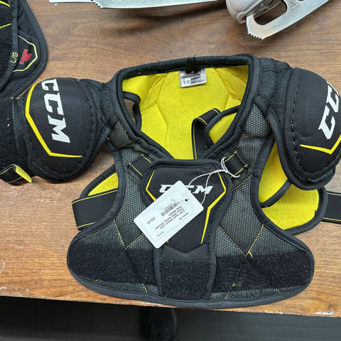 Youth Medium CCM Tacks 3092 Hockey Shoulder Pads