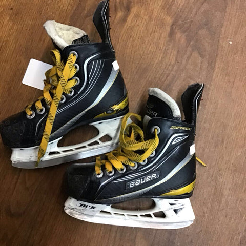 10.5Y Bauer Supreme One60 Hockey Skates