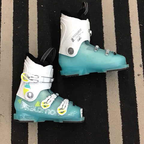 23.5 Salomon T3 Jr Ski Boots