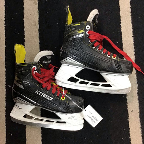 2.5 Bauer Supreme s35 Hockey Skates