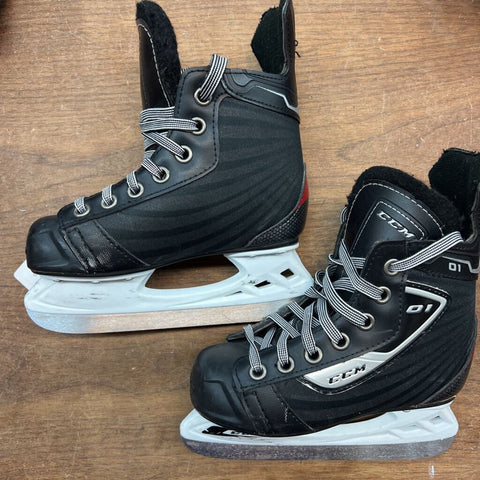 11J CCM 01 Youth Hockey Skates