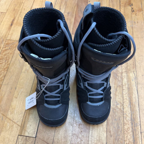 7W Vans Millennium Snowboard Boots